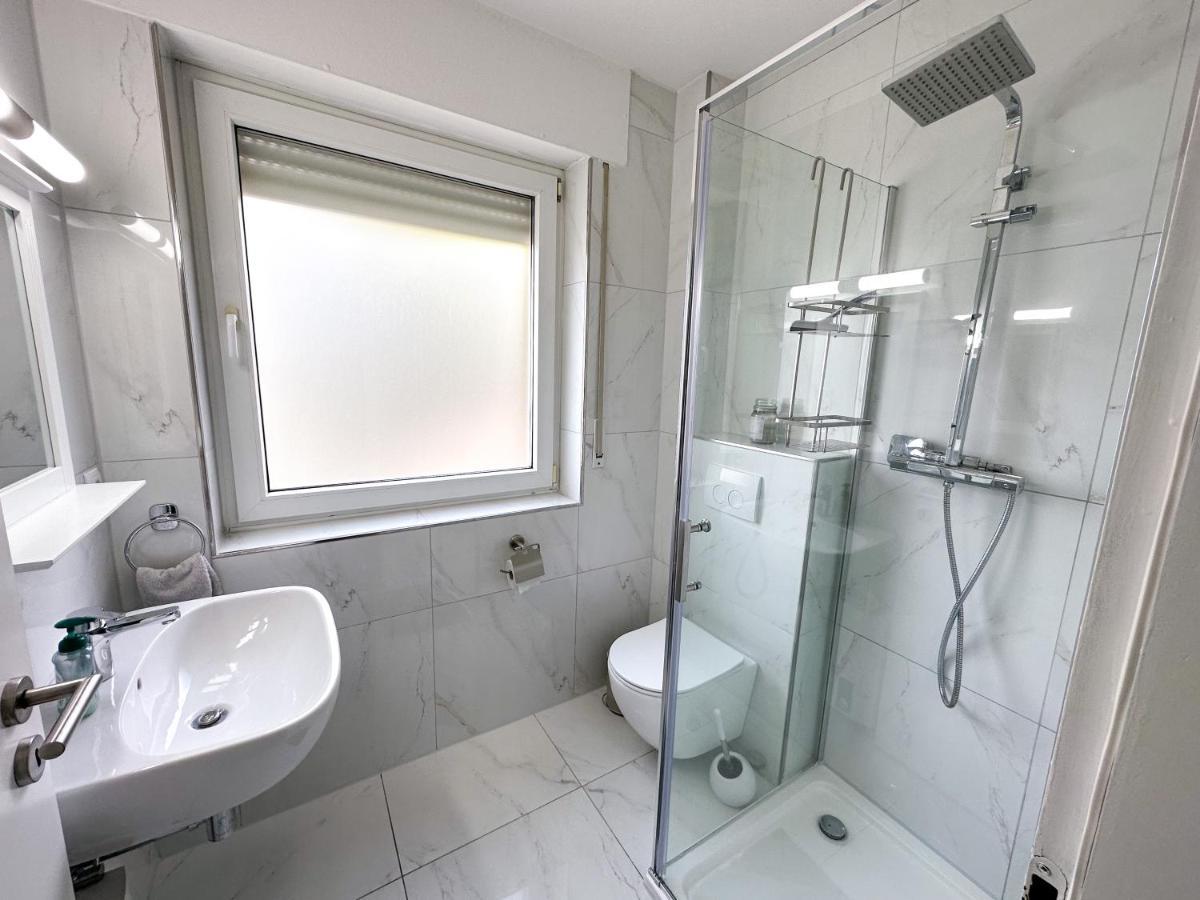 Stilvolles, Frisch Renoviertes 2Zi Apartment Mit Kueche Und Balkon In Kliniknaehe Бад-Эйнхаузен Экстерьер фото